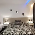 Luxury No. 202 Apartment *