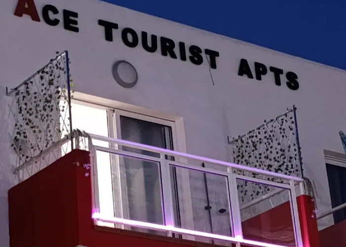 Luxury No. 202 Lejlighed